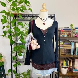 Victorias Secret Black Henley Long Sleeve Top Women's Medium Preppy Y2K Style‎